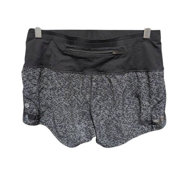 LULULEMON ATHLETICA Pace Perfect Short (3') Size 6 - Picture 6 of 6